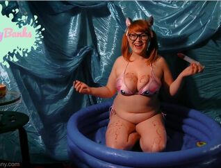 Super-cute Plumper Ginger-haired Virgin In Bathing suit
